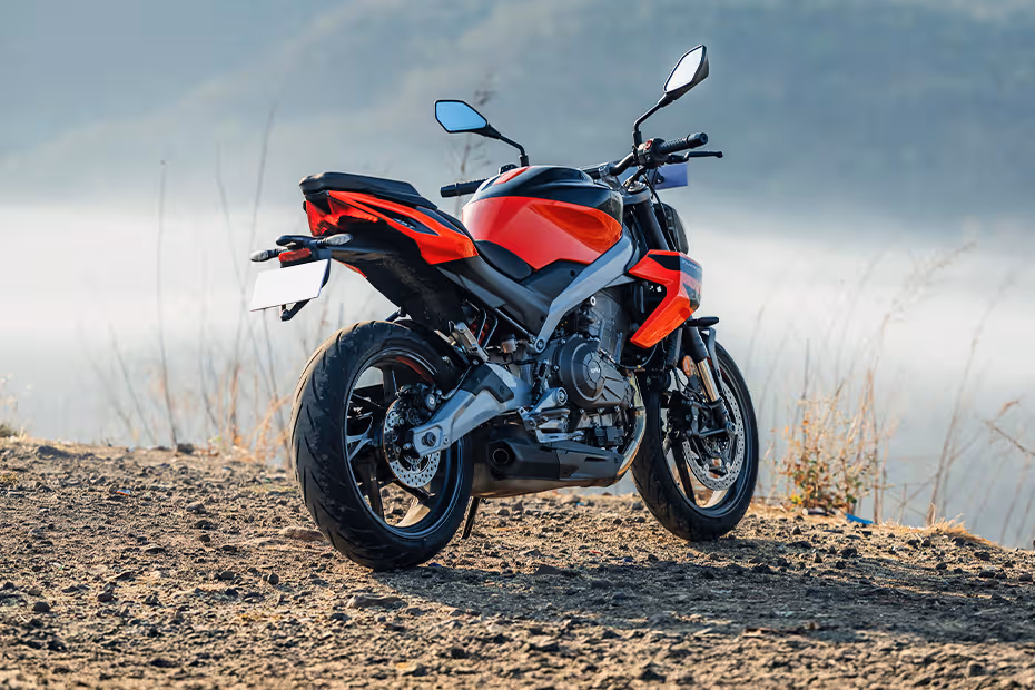 Aprilia Tuono 457