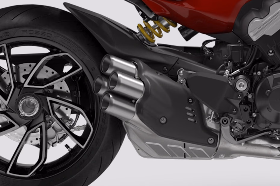Ducati Diavel V4