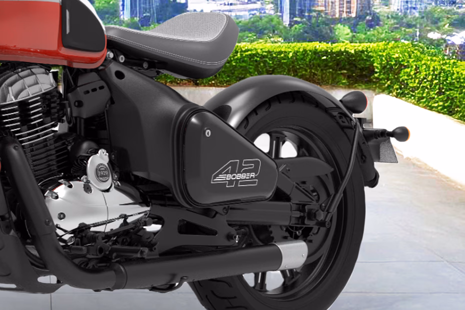 Jawa 42 Bobber Jasper Red Alloy Wheel