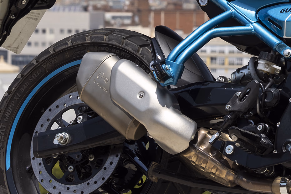 Royal Enfield Guerrilla 450 Flash