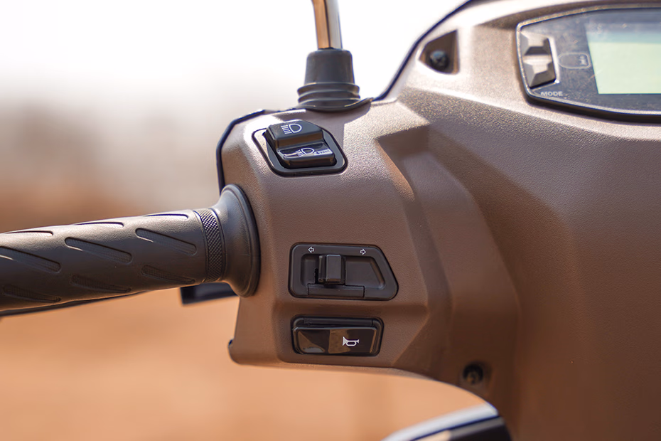 Suzuki Access 125 Ride Connect TFT Edition