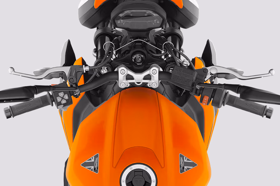 Triumph Street Triple R Crystal White and Matt Baja Orange