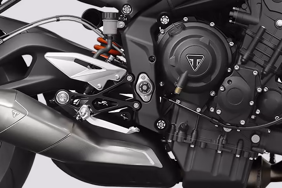 Triumph Street Triple R Silver Ice and Pure White