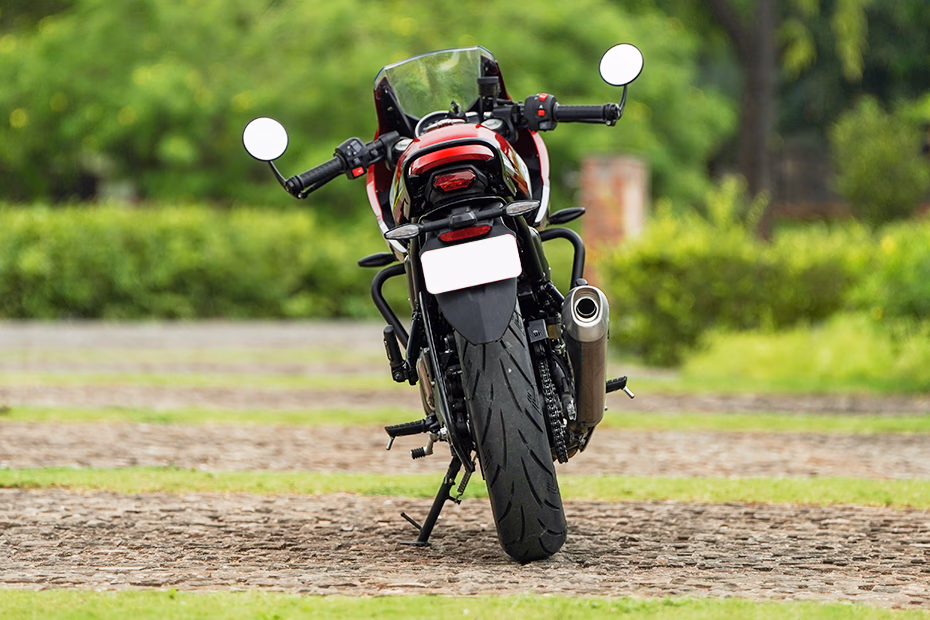 Triumph Thruxton 400