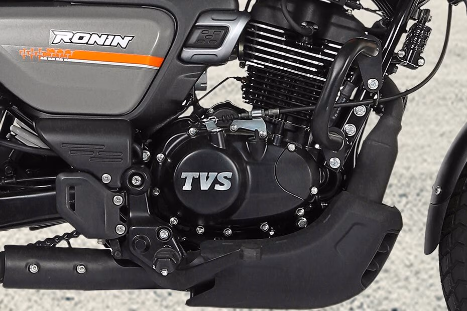 TVS Ronin Mid - Charcoal Ember