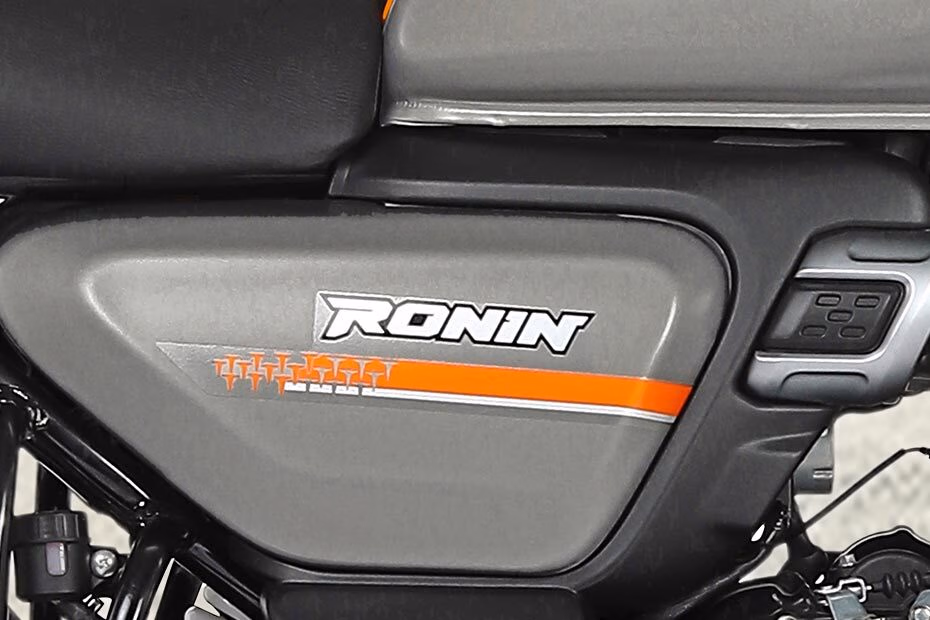 TVS Ronin Mid - Charcoal Ember