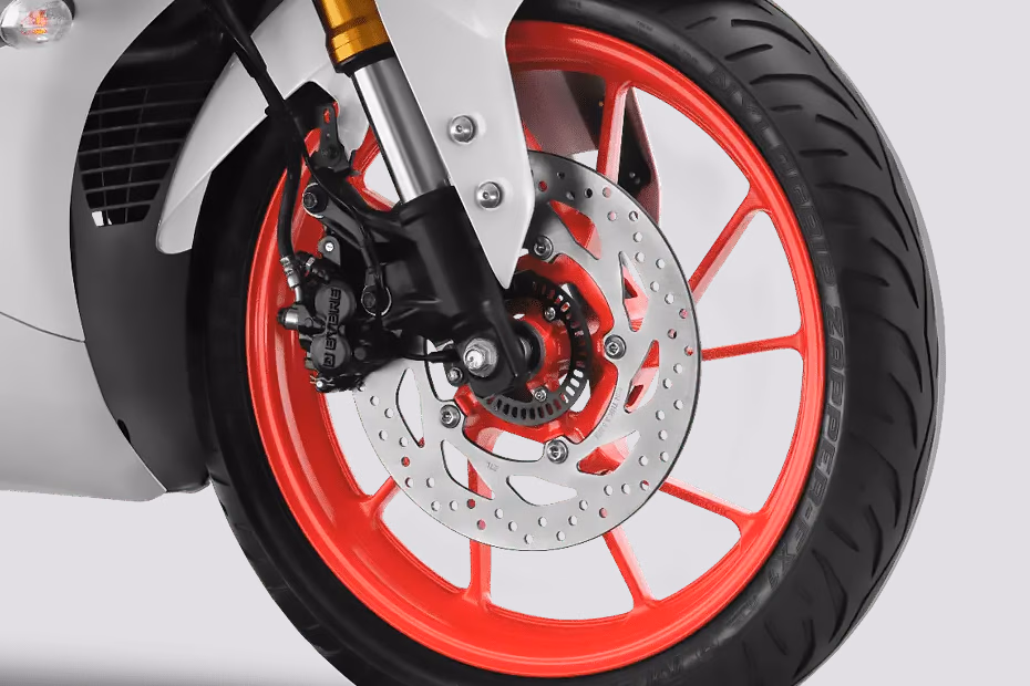 Yamaha R15 V4 Intensity White Without Quickshifter